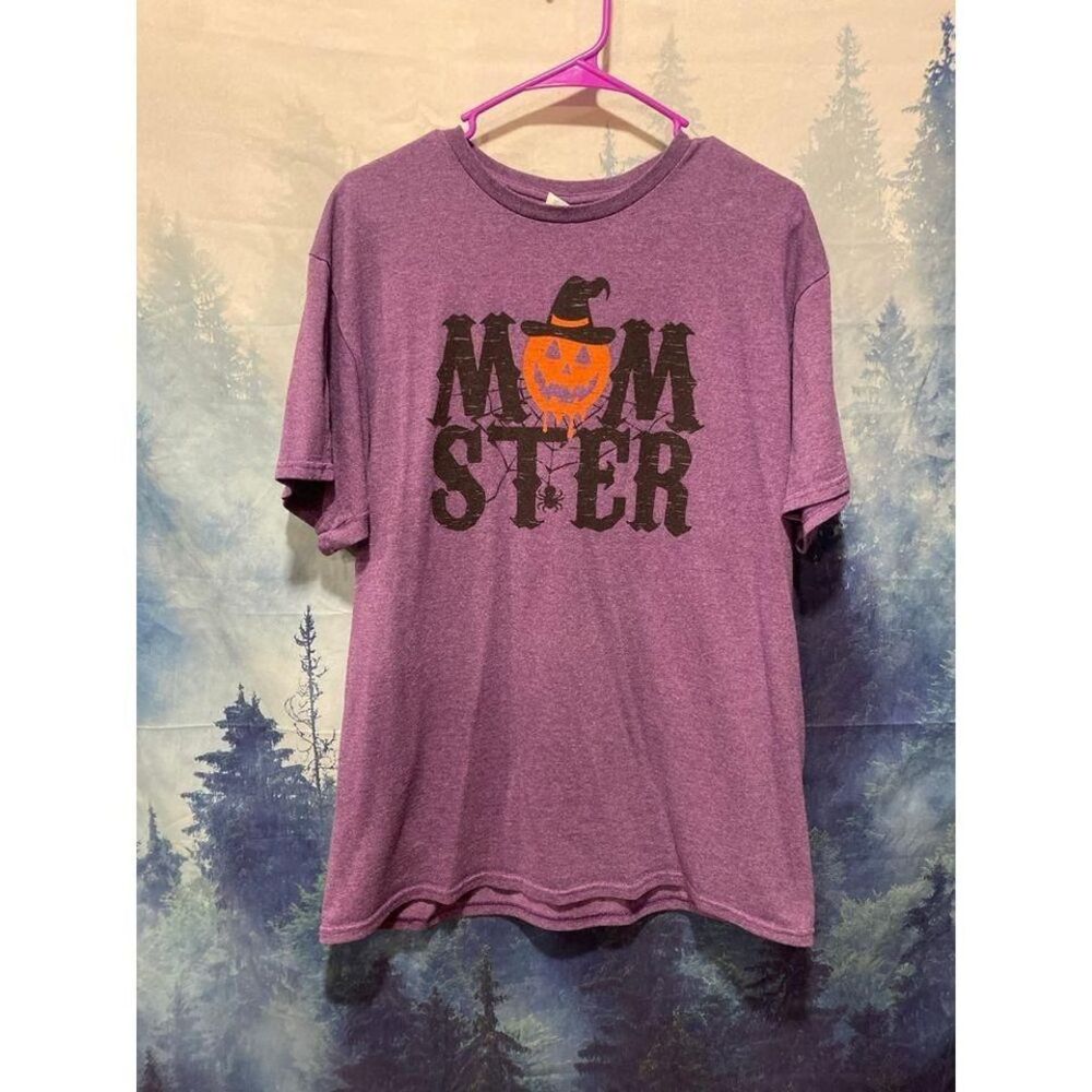 Halloween Mom- ster shirt size large